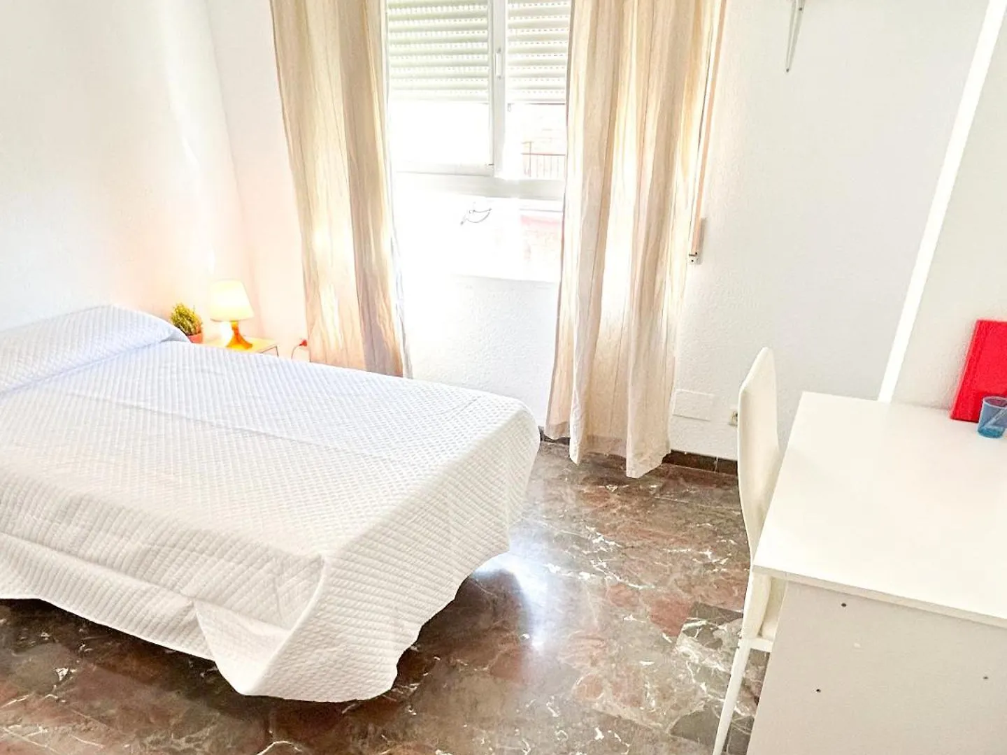 Guest house Piso Compartido Delyrent, Zona Corteingles Jaen